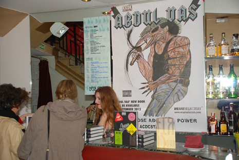 Abdul Vas Cafe Berlin Brian Johnson